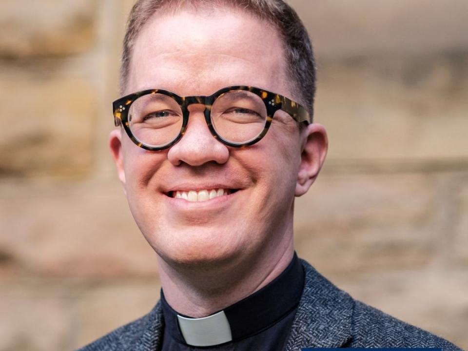 the Rev. Dr Wesley Hill outdoor headshot 