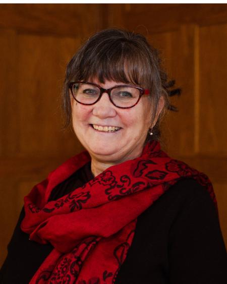 Karen Baker headshot 